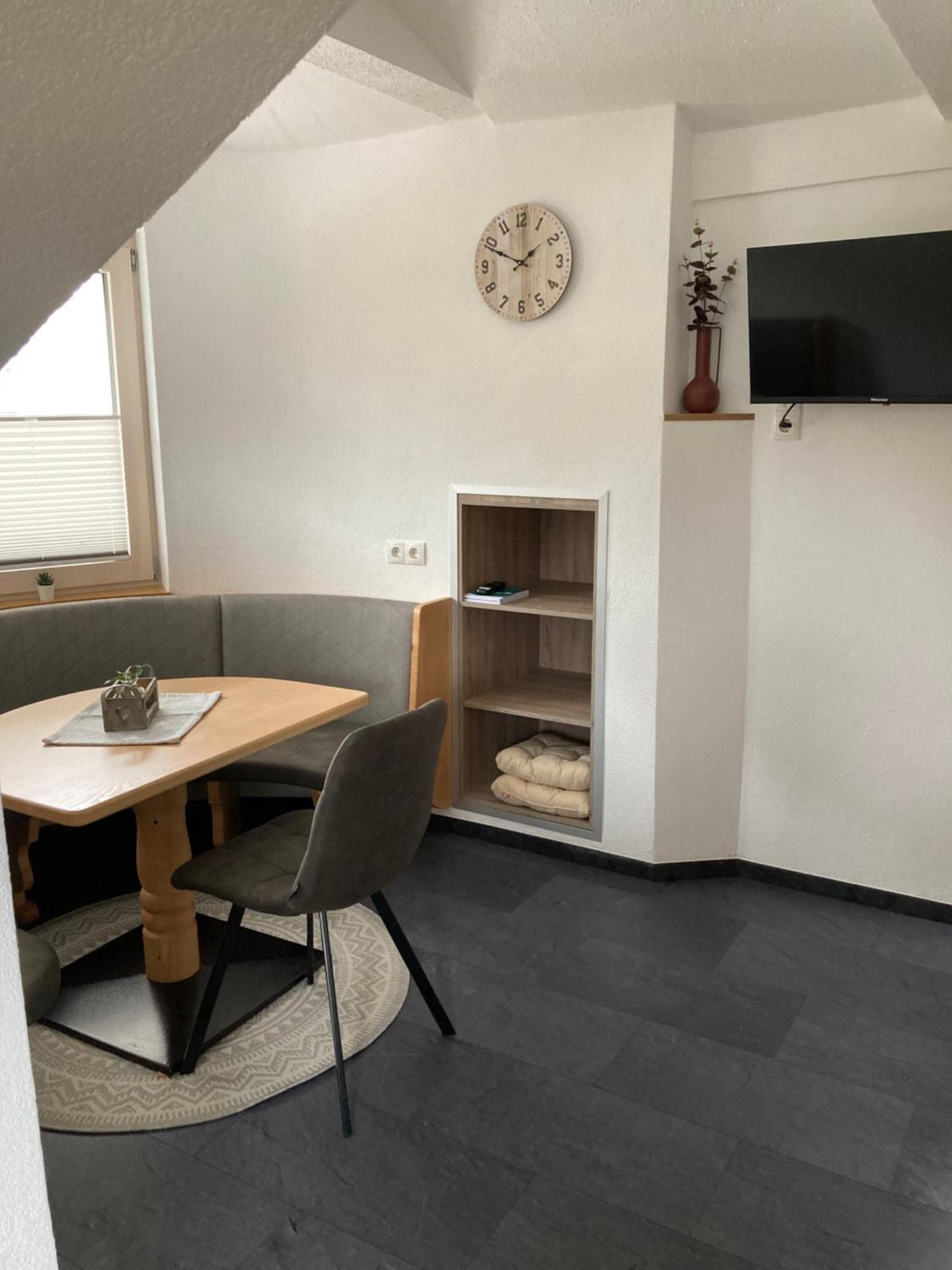 Aparthotel Berghof Geisler à Finkenberg Extérieur photo